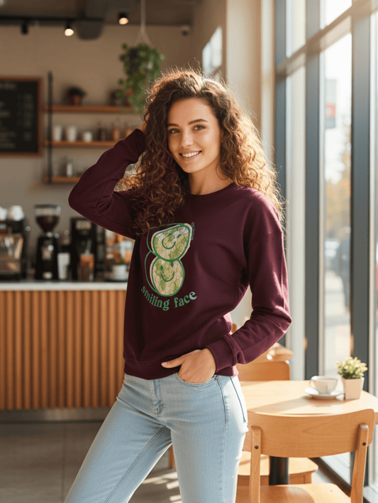 Smiling Face Regular Sweatshirt – Cozy Streetwear Vibes